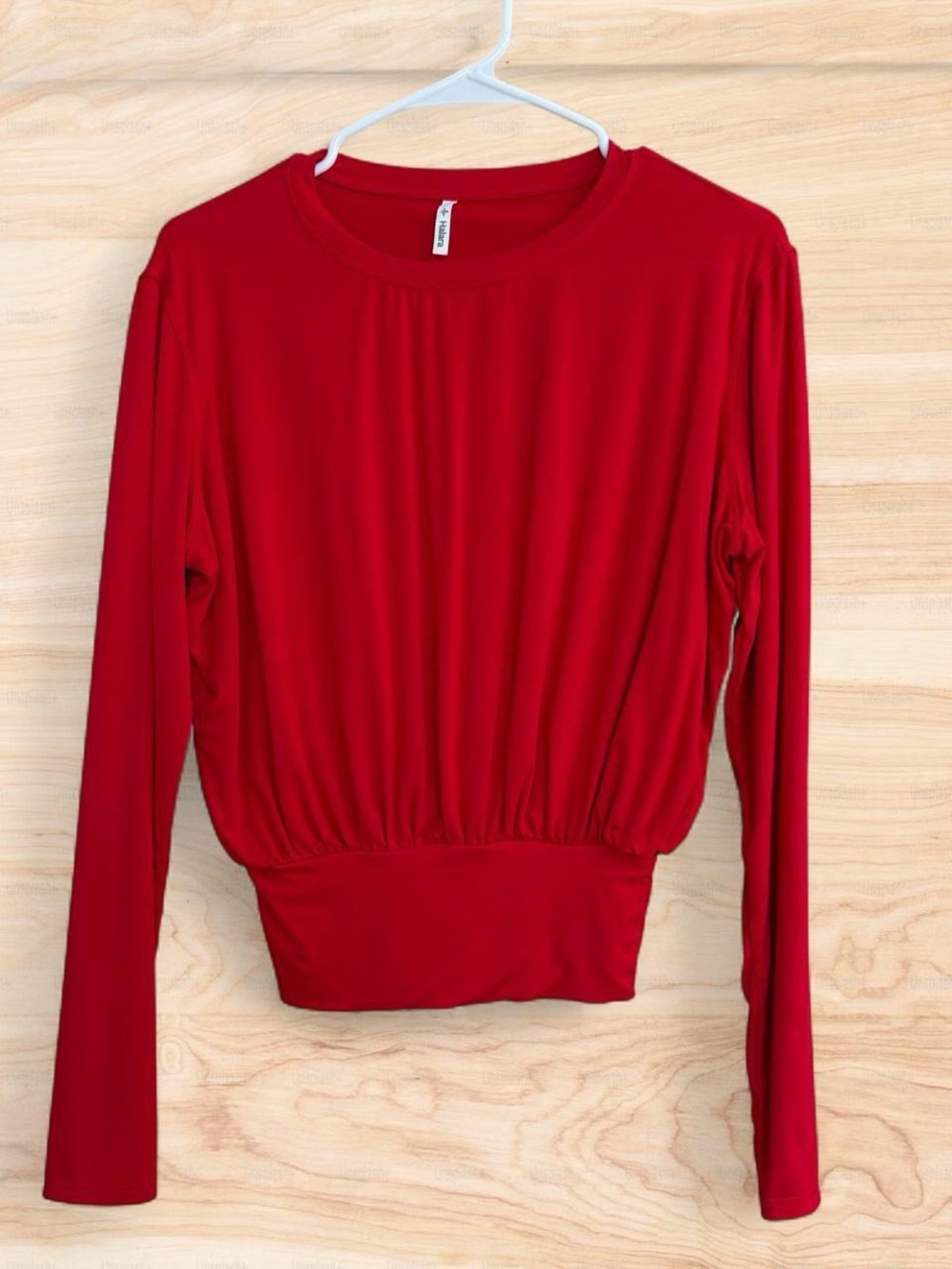 Halará Women’s Red Long-Sleeve Gathered-Waist Top Small
